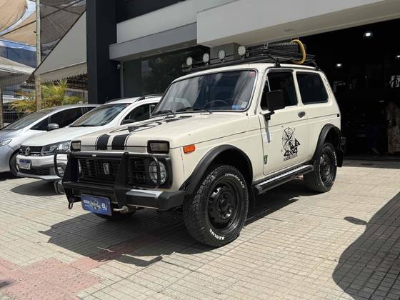 LADA NIVA 1.6 4X4 GASOLINA 2P MANUAL